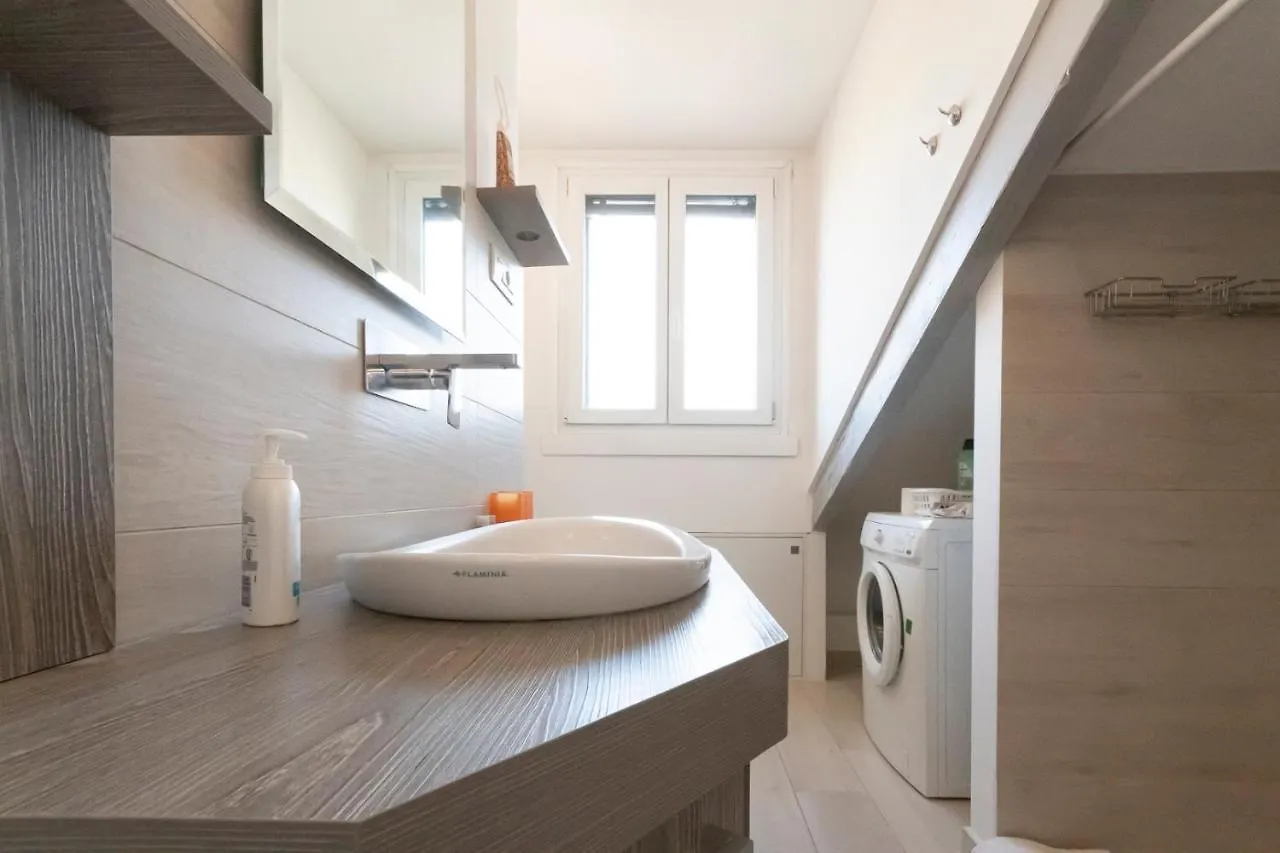 Apartament Mansarda Cola Mediolan Włochy